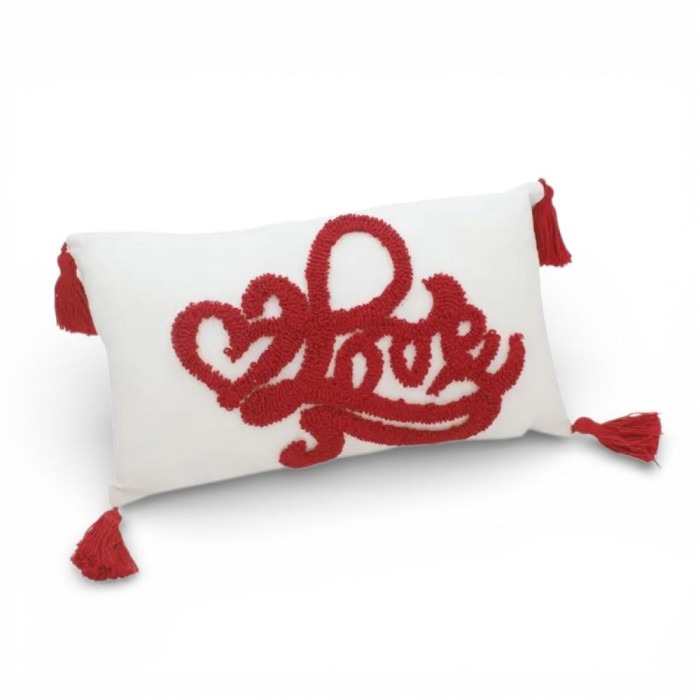 CUSCINO RETTANGOLARE CON RICAMO